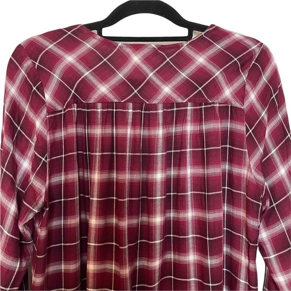 En Crème Plaid Burgundy Lace Front High Low Top Sz.S - Picture 7 of 10